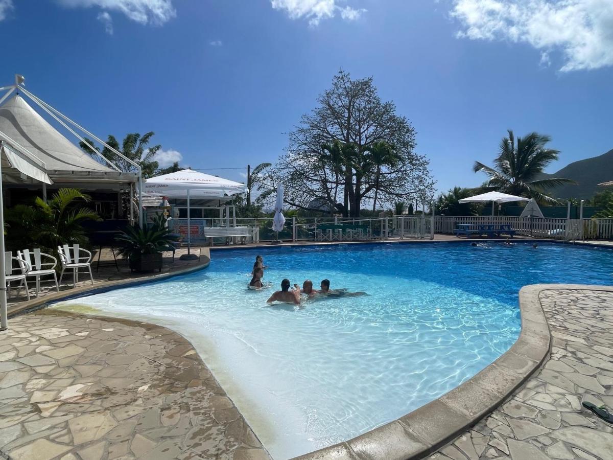 Studio Spacieux Vue Mer Au Diamant Avec Piscine Le Diamant Buitenkant foto